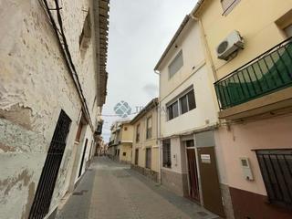 Pis  Mayor. Presentamos esta excelente oportunidad de adquirir una vivienda