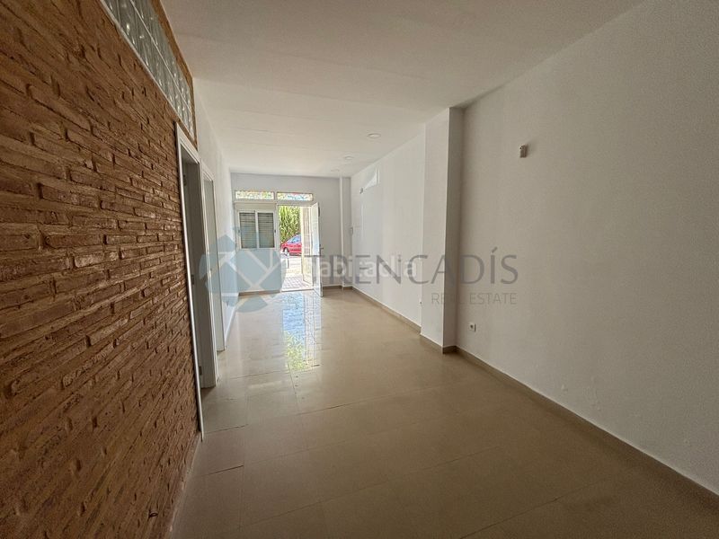 Foto 339cd572-86dd-4fcc-93f7-017b2fe10449. Pis a Aldaia