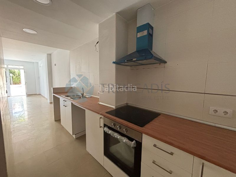 Foto efb31d63-71c4-4d10-a03a-31ea27d52428. Pis a Aldaia
