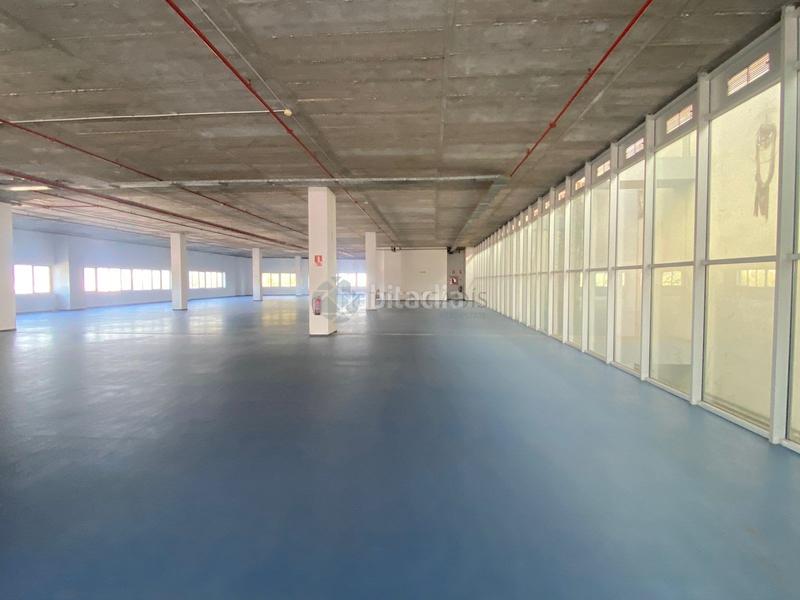 Foto 2972980d-bc69-4219-8147-143a4055240a. Local comercial a Aldaia