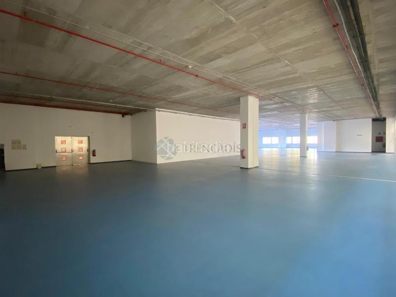 Foto aec1b39c-02da-44b5-8d29-02a1c92ad054. Local comercial a Aldaia