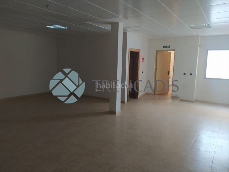 Foto ca90a69e-e98a-40da-b4fe-3ef98ac2221b. Geschäftsraum in Benipeixcar - El Raval Gandia