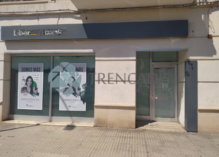 Local commercial à esclaves