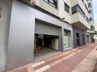 Locale commerciale in Sant Joan Bosco