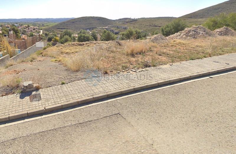 Foto fd76e476-af34-4ba3-82f0-ffecfe89ab81. Terreno residenziale in Montroy