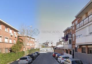 Piso  Cl alagon  es: pl: pt:i  madrid (madrid). Piso ocupado por persona sin justo título antiguo deudor hipotec