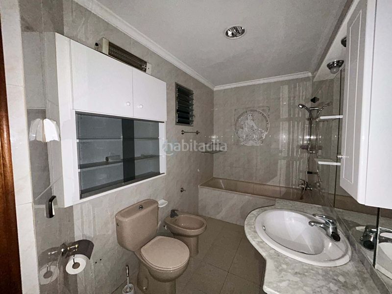 Foto 91d46489-ae58-4eea-9631-059c6ab51743. Casa adossada amb aparcament a Navarrés