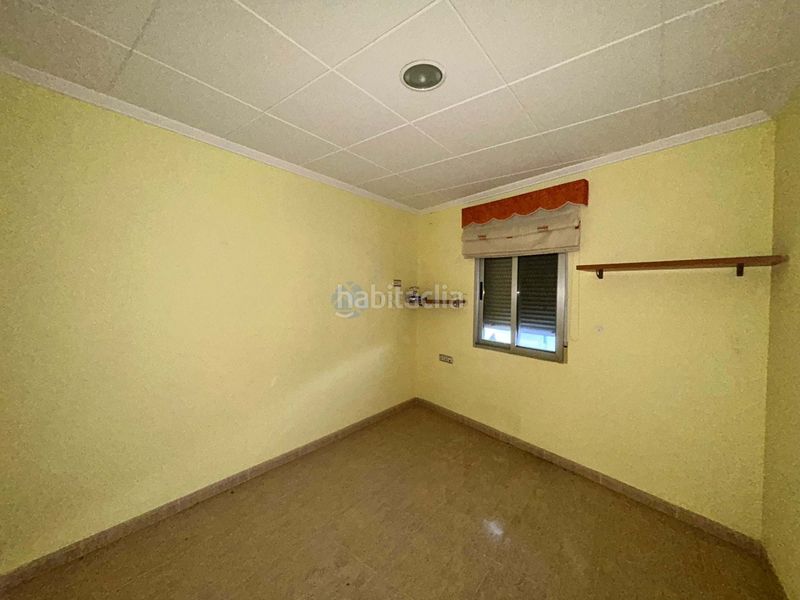 Foto 9723d082-1f0c-47c2-8442-877a101789d0. Casa adossada amb aparcament a Navarrés