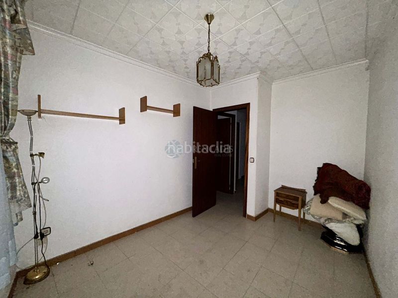 Foto 9e7a999c-5e3d-4026-b41b-53463710c2e1. Casa adossada amb aparcament a Navarrés