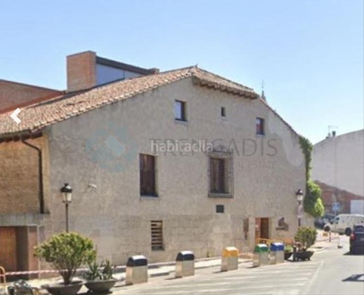 Foto 371e4fe3-b9ac-4d3a-9003-4ae421fa0246. Piso  ocupado por persona sin justo títuloeste inmueble debido a su estado ocupacional no admite visitasideal para inversoresamplia en Colmenar Viejo