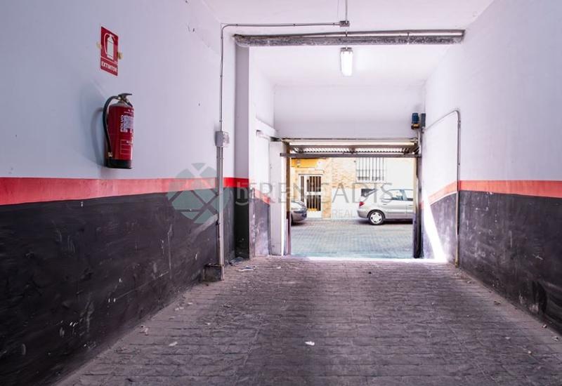 Foto 2311d03a-409f-42c1-8fc7-ce89126f8beb. Posto auto in Valleaguado-La Cañada Coslada