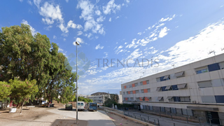 Piso  C/ maestro enrique granados n  pl  pt a