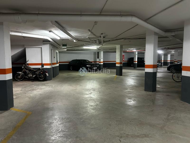 Foto 1832bea8-4722-428d-b413-cda286bd2bfa. Parking coche en Chilches