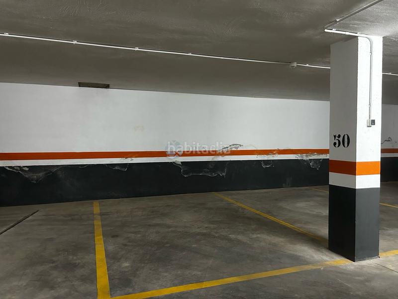 Foto d6fc032a-0836-4fc1-8c68-b3fea0767a9f. Parking coche en Chilches