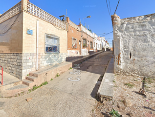 Semi detached house in San Luis
