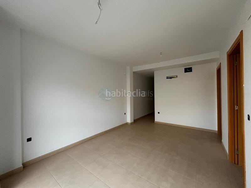 Foto 1ed7a989-f69b-4074-b63e-885077f0cb4c. Edificio en Vall d´Uixó (la)
