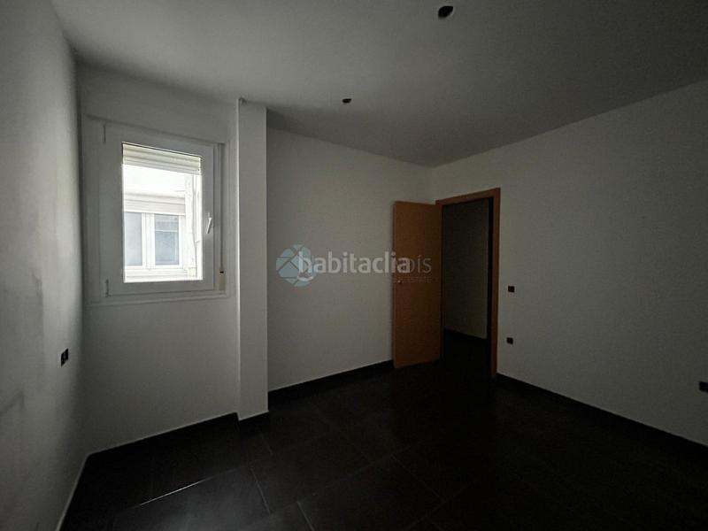 Foto 38230dbf-5210-4867-b507-17413d7c0b37. Edificio en Vall d´Uixó (la)