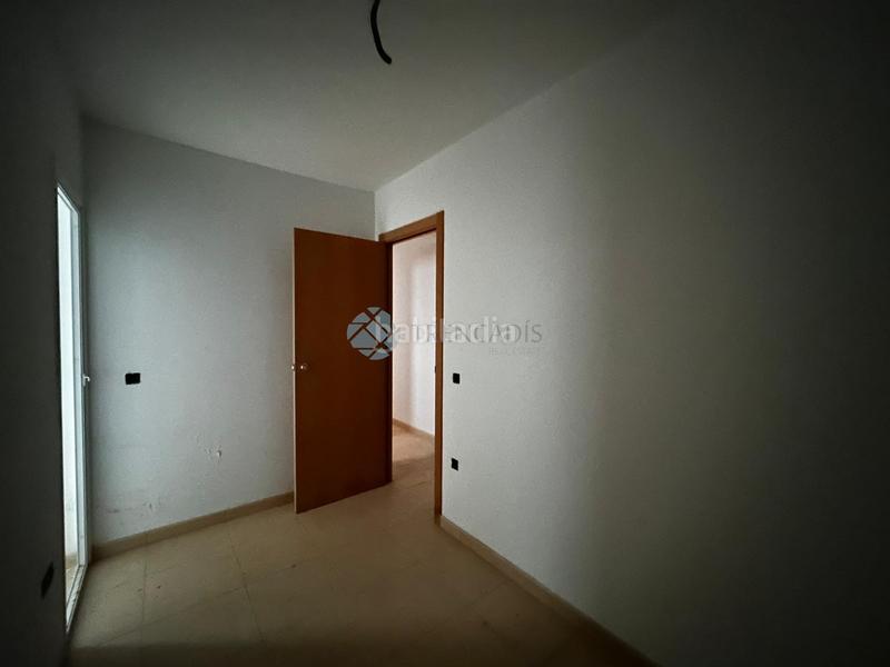 Foto 92178f74-7f0e-4c76-8a03-1e79e3ae4012. Edificio en Vall d´Uixó (la)