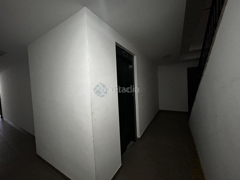 Foto bd4f8b47-f4ee-4c2e-95b5-00d7b5c8f63a. Edificio en Vall d´Uixó (la)