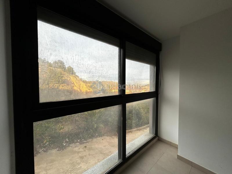 Foto be999d07-91c9-475f-90b1-1e22c1502e55. Edificio en Vall d´Uixó (la)