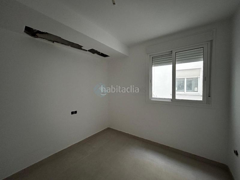 Foto c80b901f-8da6-4b98-bf34-b27b3e9dd166. Edificio en Vall d´Uixó (la)