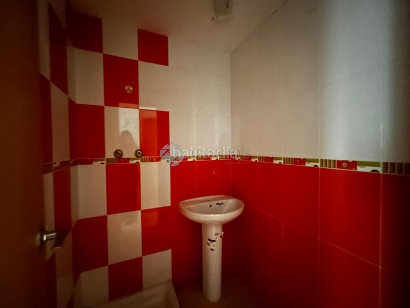 Foto d5399c88-5477-4753-a59b-70bf6d0df9e7. Edificio en Vall d´Uixó (la)