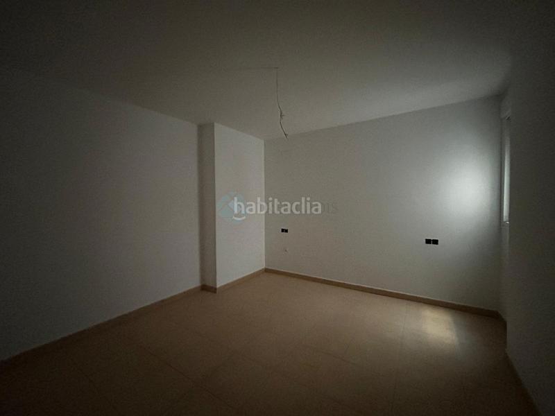 Foto d962956f-6501-4479-a08f-eb46c14830b1. Edificio en Vall d´Uixó (la)