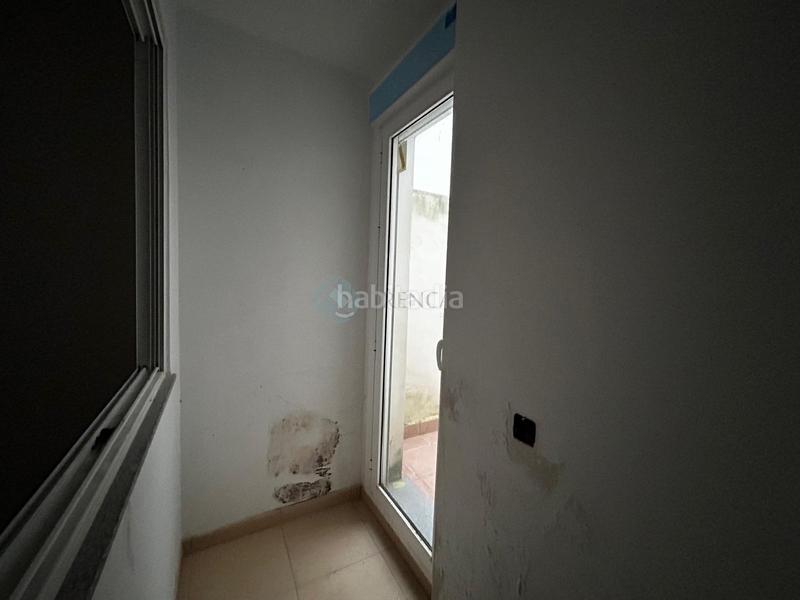 Foto eb14c020-1be0-4723-b978-ba313f0b9ebe. Edificio en Vall d´Uixó (la)