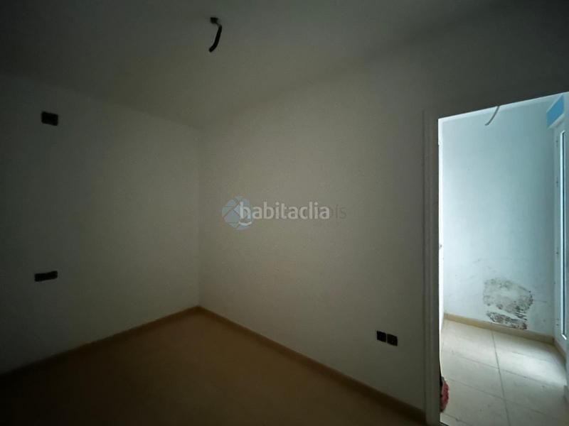 Foto eb803d34-b8b8-473e-a906-c352d7b8093f. Edificio en Vall d´Uixó (la)