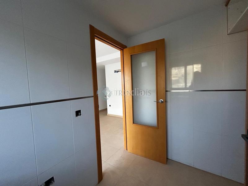 Foto 1e4ca744-c603-4f1d-a9ab-4ba9cd322f42. Gebäude in Vall d´Uixó (la)