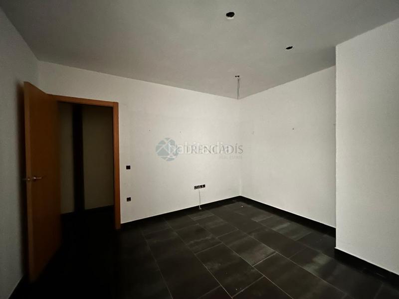 Foto 2a0fb049-eeed-420f-9c18-341e427f0a41. Gebäude in Vall d´Uixó (la)