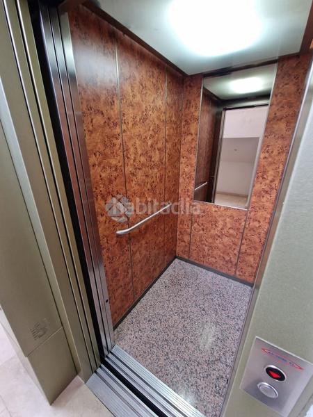 Foto 29649829-5acd-48fc-a7d0-4fe231b0b915. Piso ático abuhardillado con plaza de garaje a la venta en el municipio , madrid.la vivienda está distribuida en salónco en Ciempozuelos