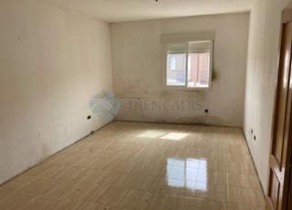 Pis  Cl juan pablo ii  es: pl: pt:b  fuensalida (toledo). Ubicado en fuensalida, toledo, este apartamento de dos dormitori