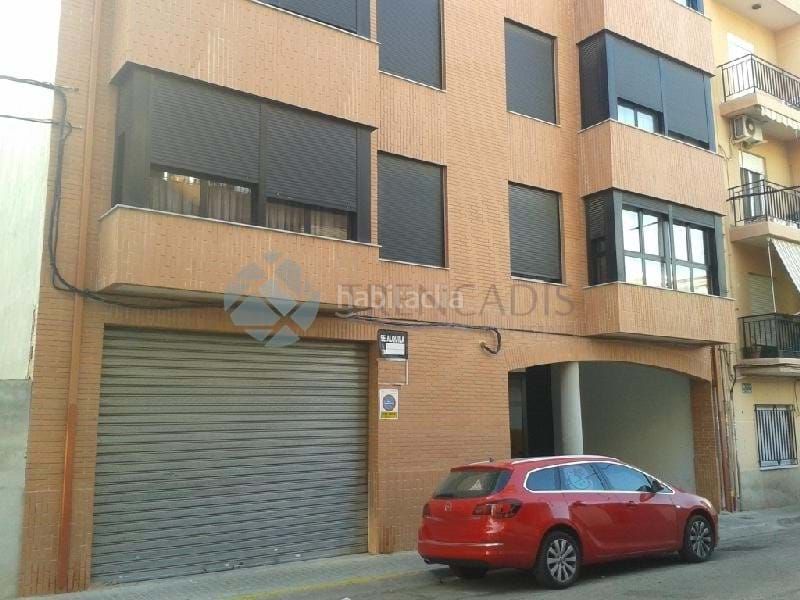 Foto 94cf1d24-d93c-488c-8073-77b95670e642. Flat with parking in Cheste