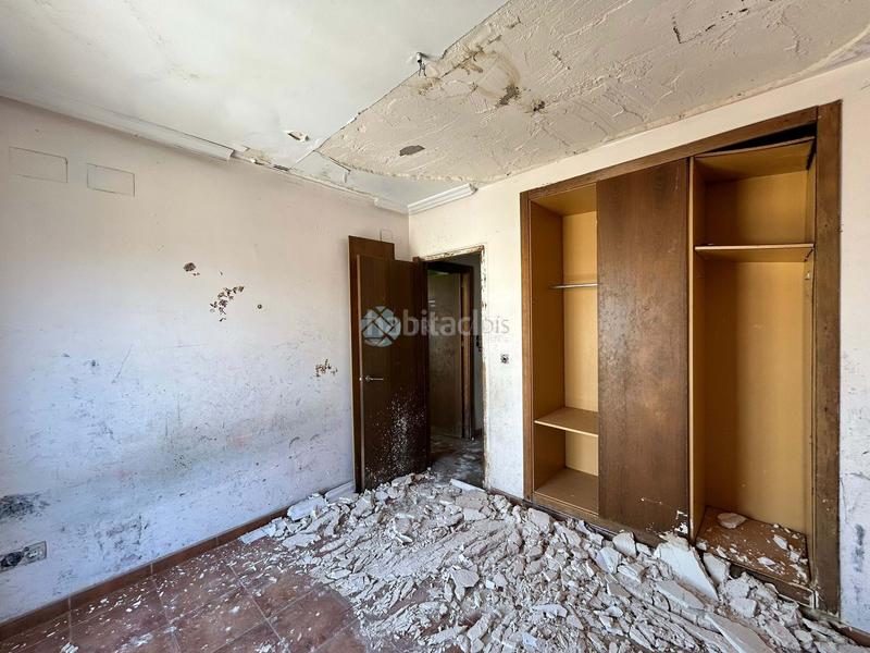 Foto f726a7d8-b2c5-4862-8f52-6bdc036eae6e. Casa aparellada a Casco Antiguo Llíria