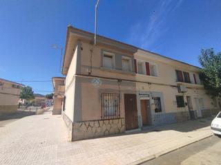 Casa aparellada  Santa barbara