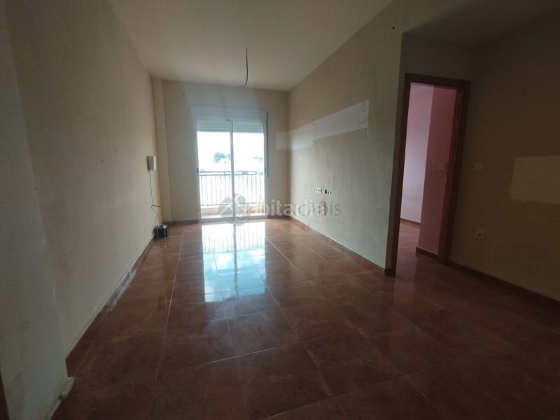 Foto db06f8e7-c06d-4f0b-a2d4-e01a2fc377ad. Piso en Totana