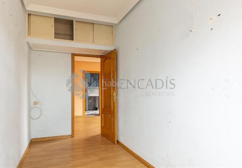 Foto b097f629-5956-4e0d-ba85-c98b60d1ca31. Pis a Palomeras Bajas Madrid