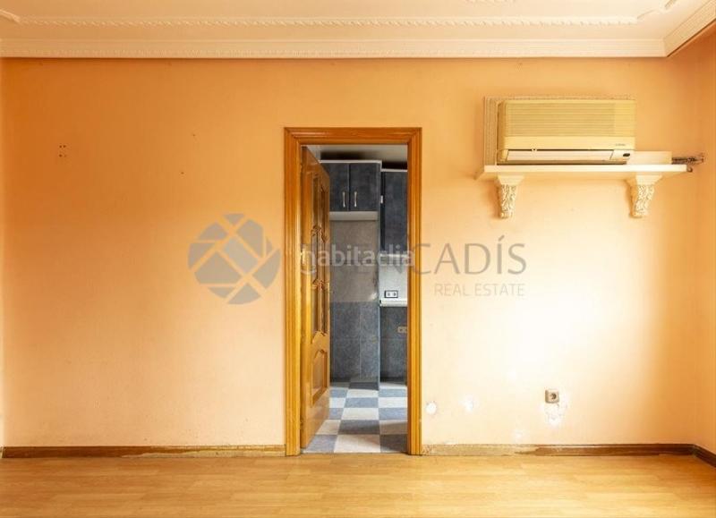 Foto f729a27f-dd2b-48a9-872b-3e4c482e5849. Pis a Palomeras Bajas Madrid