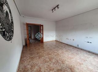 Etagenwohnung  Lucios