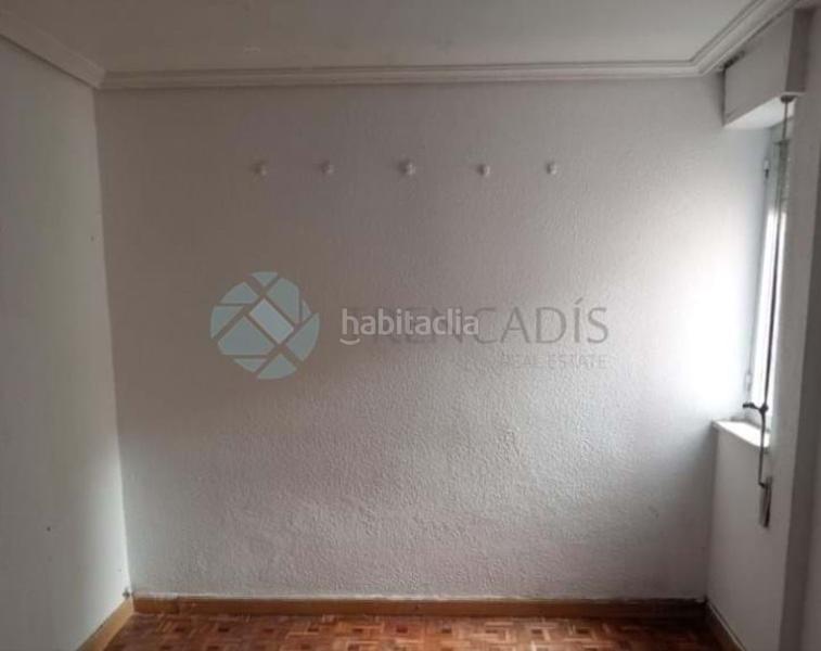 Foto 10cb188c-ab90-48d2-9000-4cf61e6088e1. Pis a Almendrales Madrid