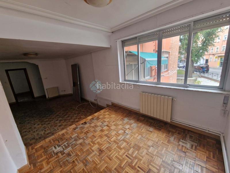 Foto 71d63d77-db91-496a-8c76-7aa4f2af23e0. Pis a Almendrales Madrid