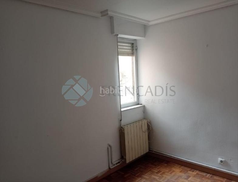 Foto 958484ad-d907-4105-9a41-053868ef3e4f. Pis a Almendrales Madrid