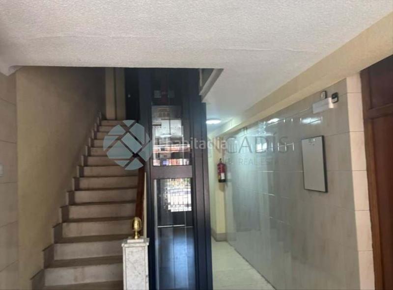 Foto d4bd9dcd-e5aa-42e8-b976-374dd0c7de44. Pis a Almendrales Madrid