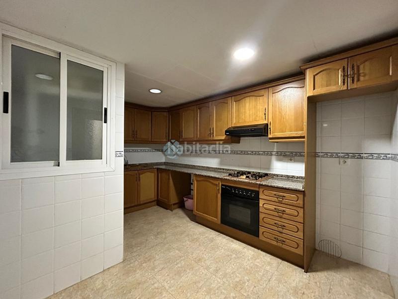 Foto dad0a47f-552f-4d80-b568-1fc300c29cb5. Pis a Metro - Auditorio Paiporta