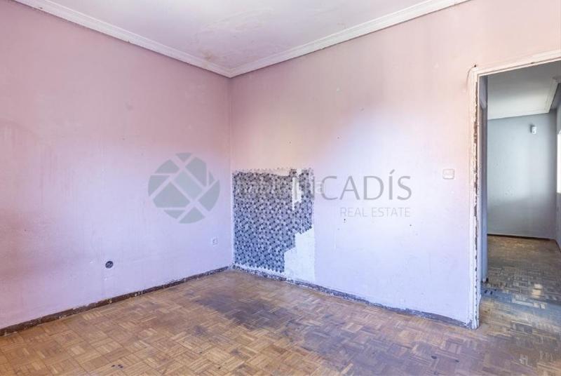 Foto 4e475df3-b1b8-46c1-9946-8fec1ac6b053. Pis a Universidad Getafe