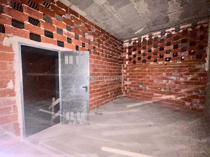 Foto c2915f73-4c26-4a3e-ad86-a9ae98d96962. Local comercial a La Petxina Valencia