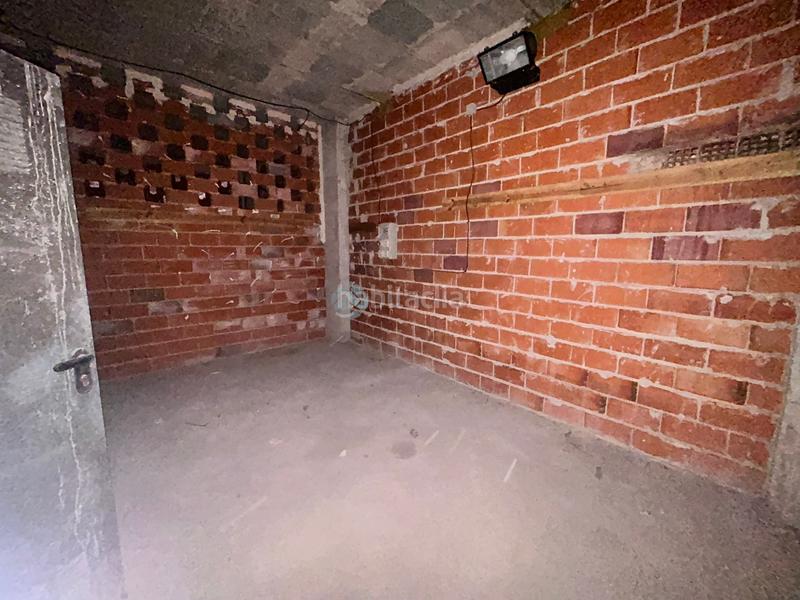 Foto c39507bf-c5fc-4de0-9de3-9d160bbf1fad. Local comercial a La Petxina Valencia