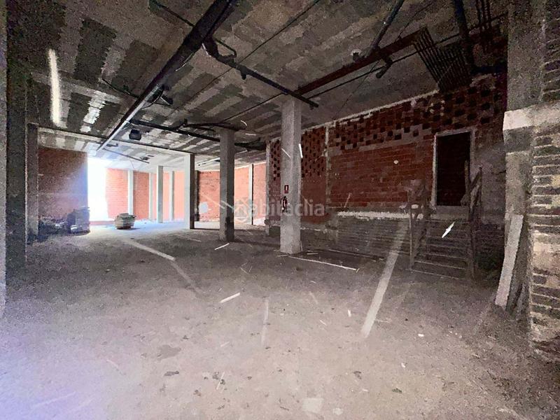 Foto f9879fd2-7a2e-4f00-bc60-8b571a7986fb. Local comercial a La Petxina Valencia