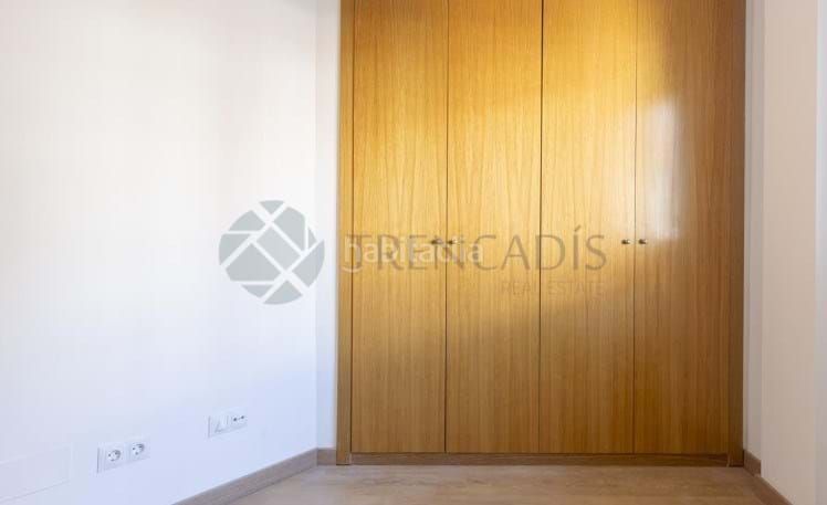 Foto aaa79182-4965-4853-bdac-1661b8a98fe1. Pis a Ventas Madrid